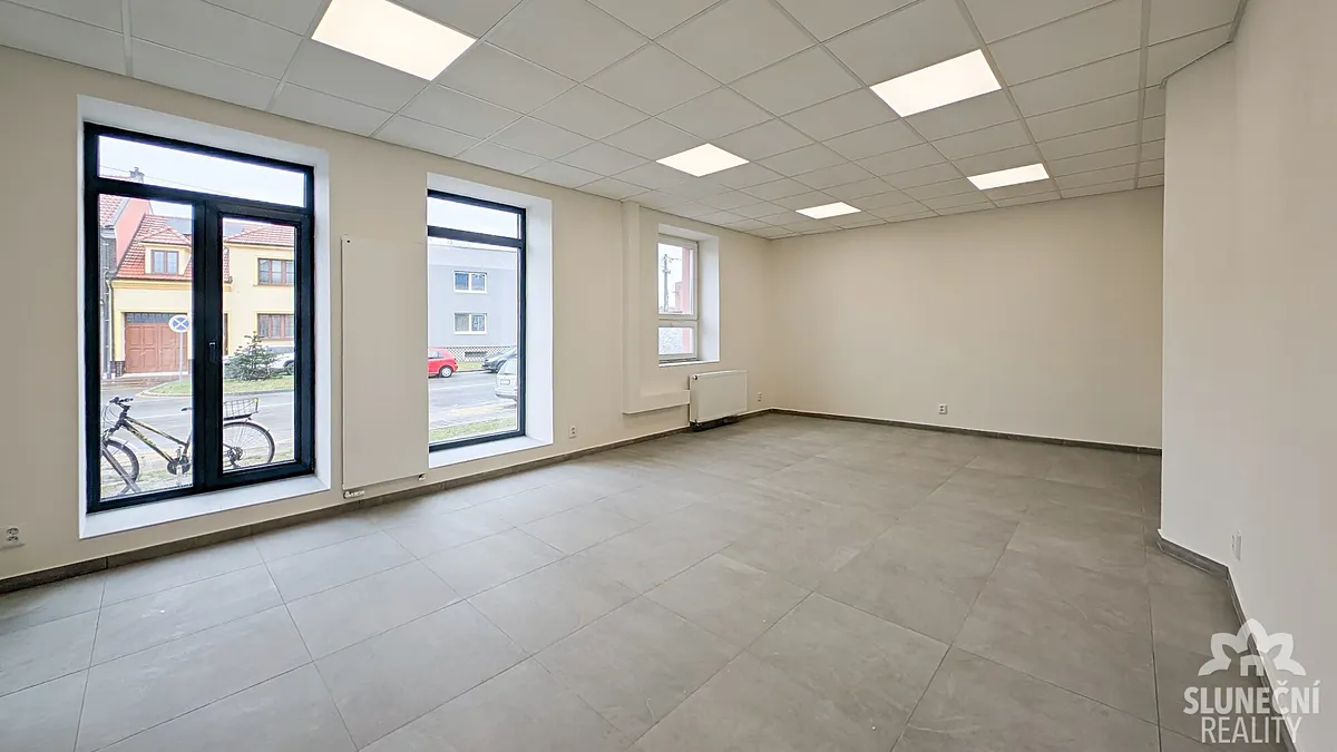 Pronájem obchodního prostoru 49 m²